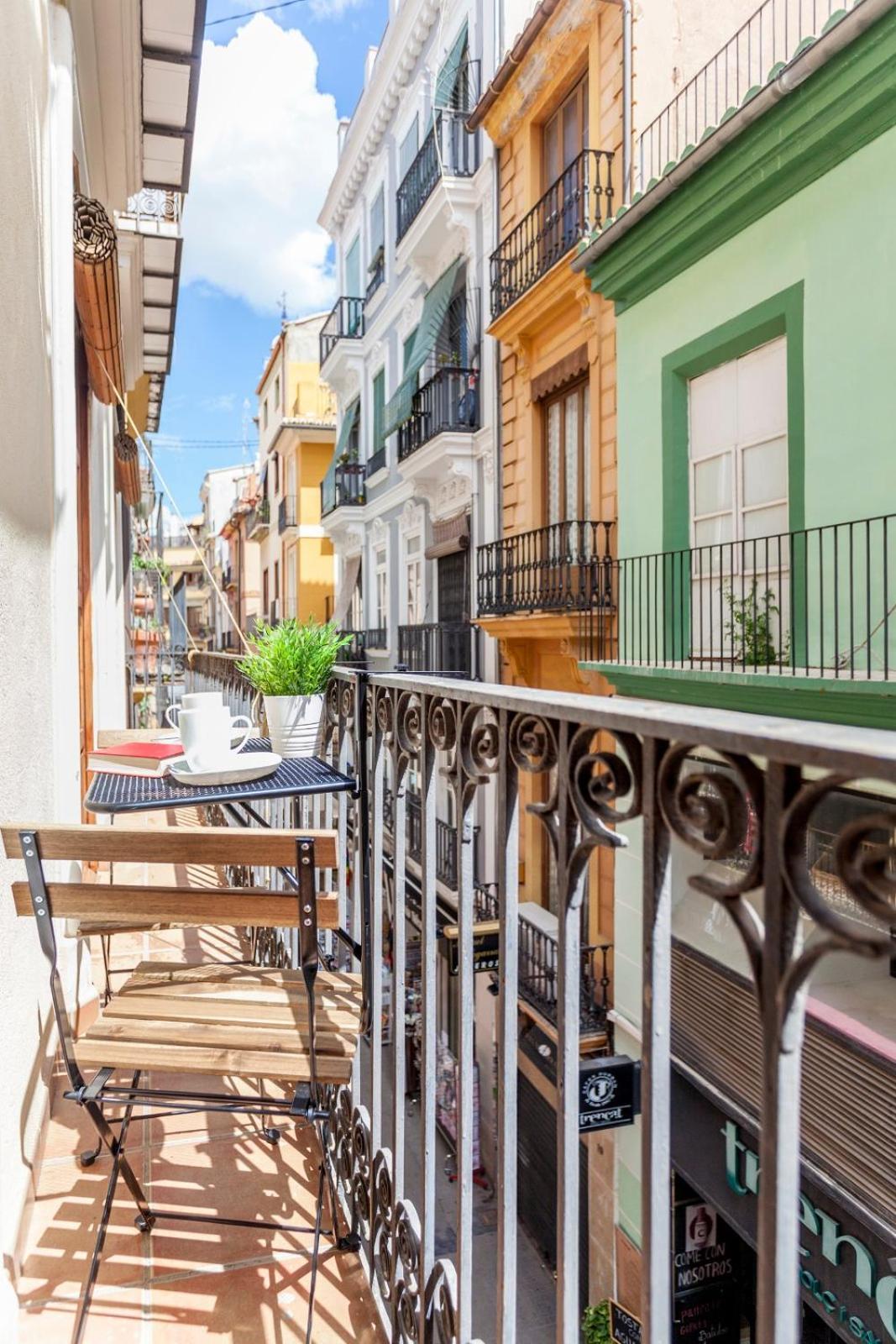 Modern Flat By Mercado Central In Ciutat Vella Valencia Exterior foto